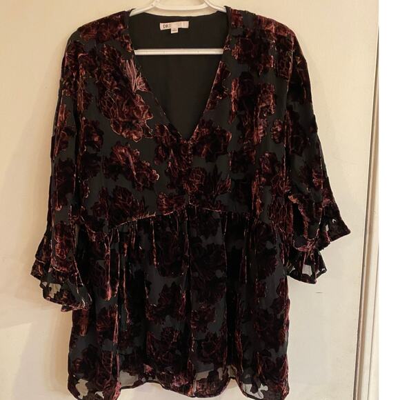 Dressbarn XL Burgundy Velvet Floral Blouse 3/4 Ruffle Sleeve V-Neck Top - Picture 3 of 6